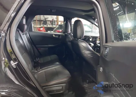 2024 Ford Escape St-Line Select z USA, uszkodzony, nr VIN 1FMCU9NA8RUA08307